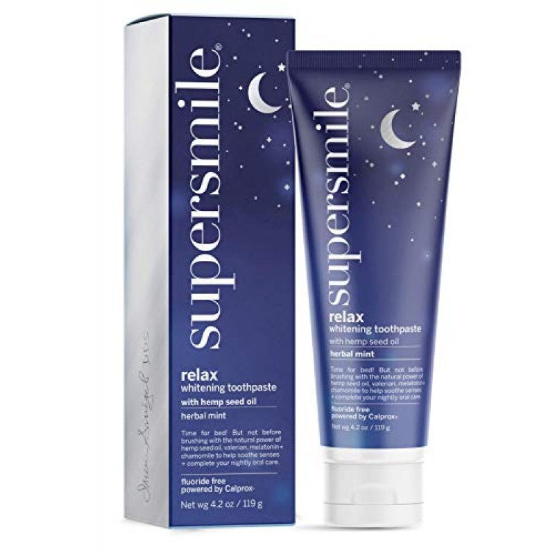 Supersmile Supersmile Relax Pasta de dientes blanqueadora con cáñamo, melatonina y manzanilla - Relájese mientras se cepilla - Clínicamente probado para blanquear los dientes hasta 6 tonos (menta herbaria, 4.2 oz), 4.2 oz.
